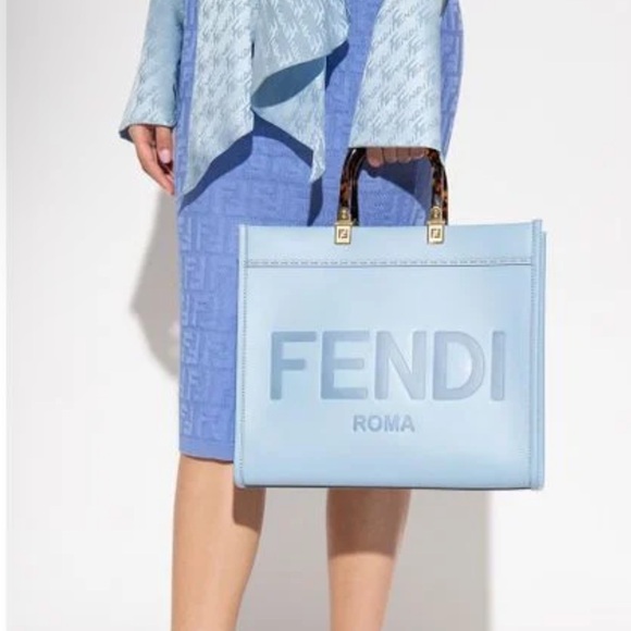 🩵✨SOLD✨🩵($3100 Retail) Fendi Medium Sunshine Tote Bag Blue - Picture 3 of 9